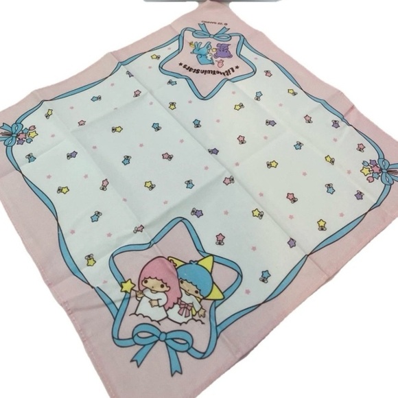 Little Twin Stars 2022 Hankerchief in Vinyl Pouch - Picture 5 of 7